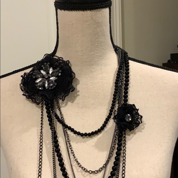 Black Long Necklace - Picture 5 of 6